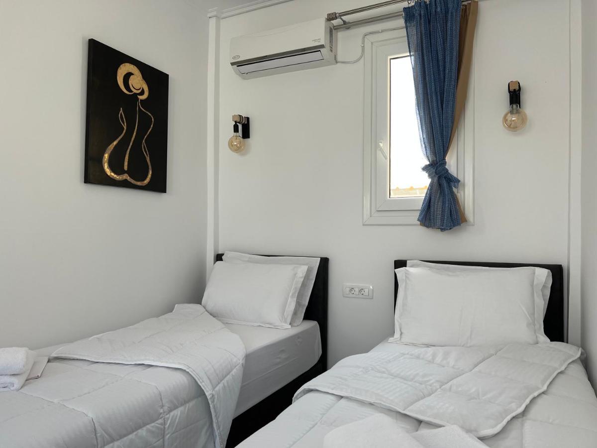 3 Bedroom House Included Free Car Rental Perissa  Exterior photo